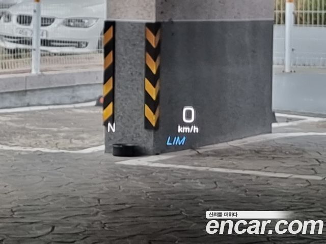 Mercedes-Benz E-Class 2019 — photo 20