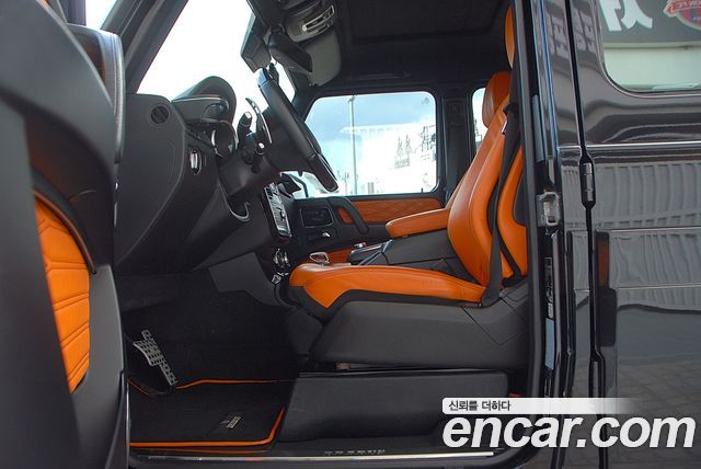 Mercedes-Benz G-Class 2017 — photo 11