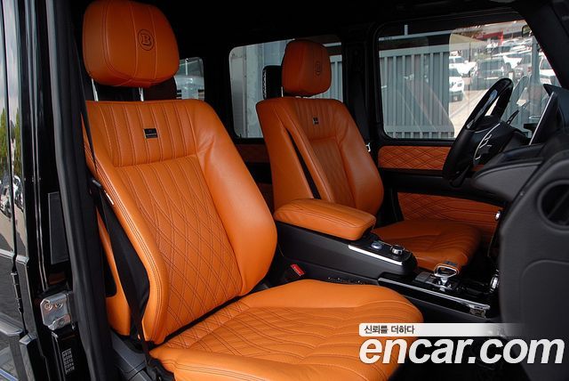 Mercedes-Benz G-Class 2017 — photo 12