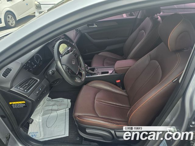 Hyundai Sonata 2017 — photo 16