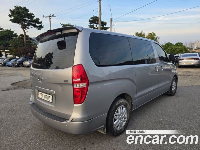 Hyundai Starex 2016 — photo 4