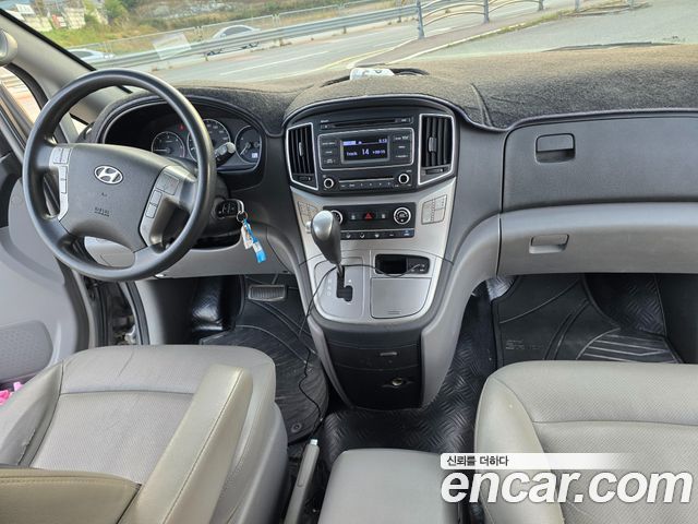Hyundai Starex 2016 — photo 8