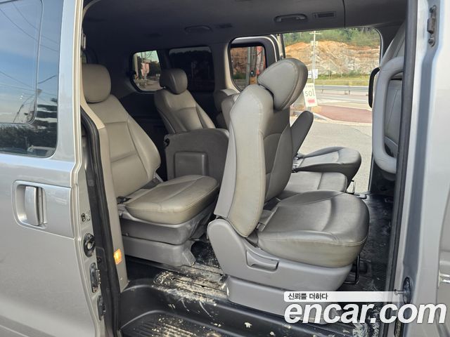 Hyundai Starex 2016 — photo 10