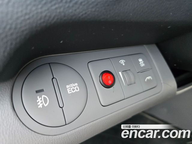 Hyundai Starex 2016 — photo 13