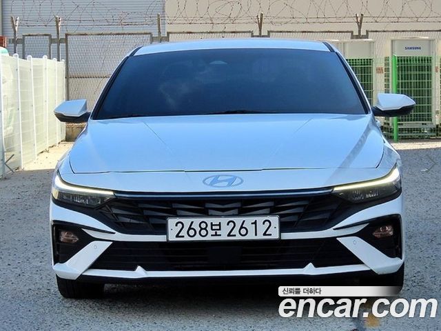 Hyundai AVANTE 2024 — photo 1
