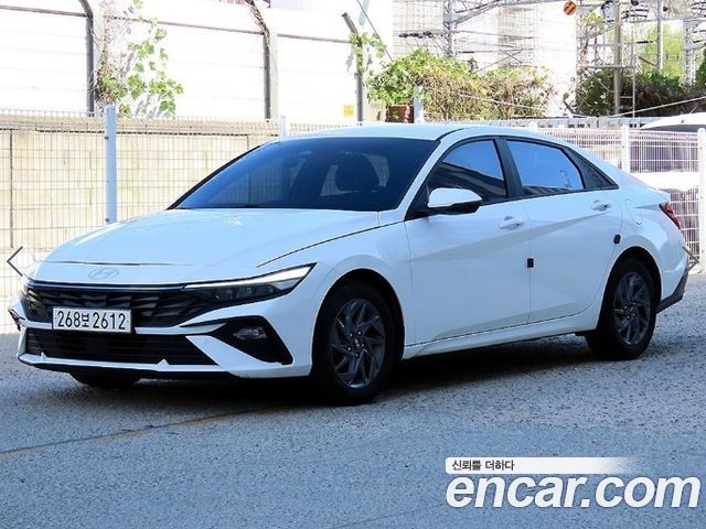 Hyundai AVANTE 2024 — photo 2