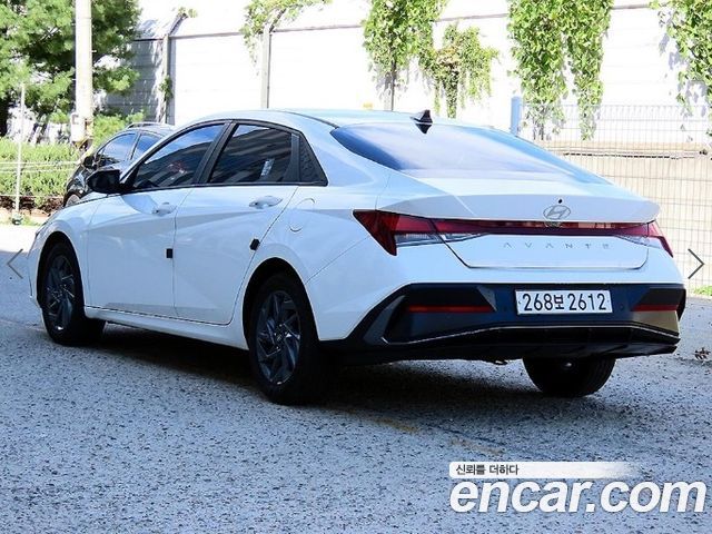Hyundai AVANTE 2024 — photo 3