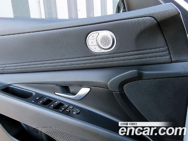 Hyundai AVANTE 2024 — photo 11
