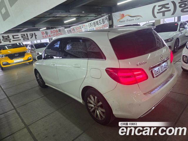 Mercedes-Benz B-Class 2016 — photo 3