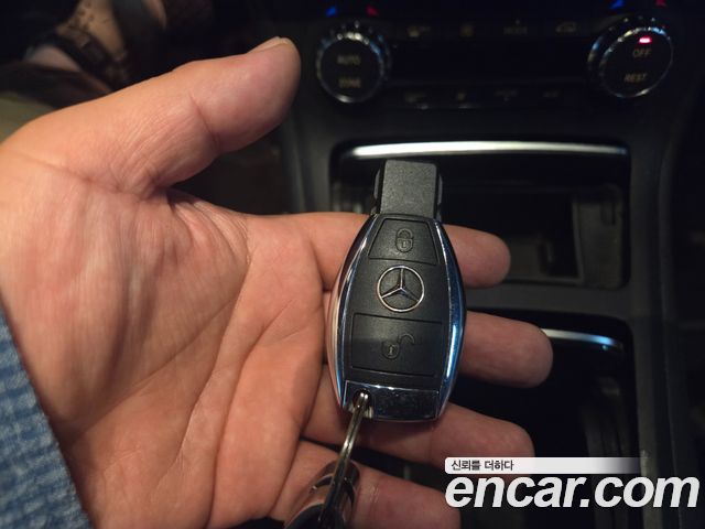Mercedes-Benz B-Class 2016 — photo 16