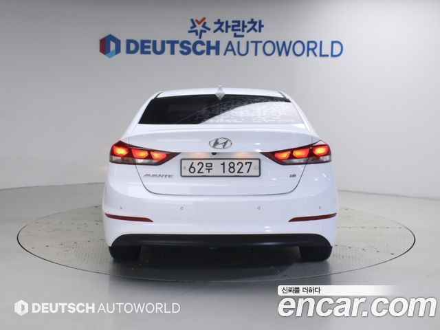 Hyundai AVANTE 2018 — photo 3