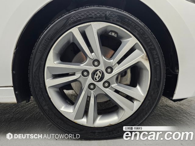 Hyundai AVANTE 2018 — photo 4