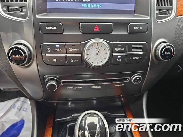 Hyundai Equus 2012 — photo 10