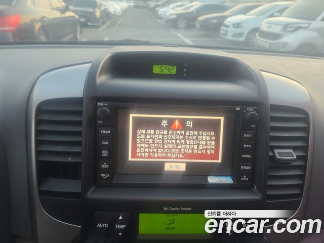 Kia Canival 2013 — photo 14