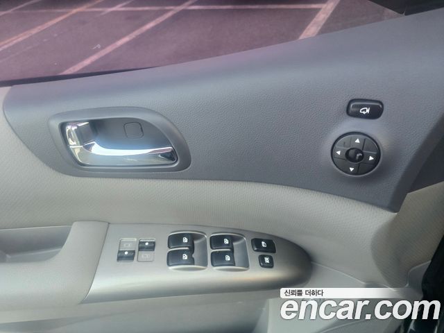 Kia Canival 2013 — photo 18