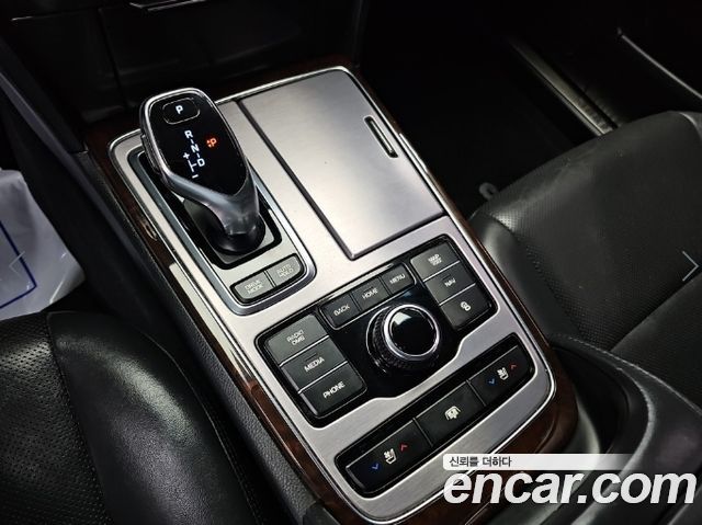 Hyundai Equus 2015 — photo 8