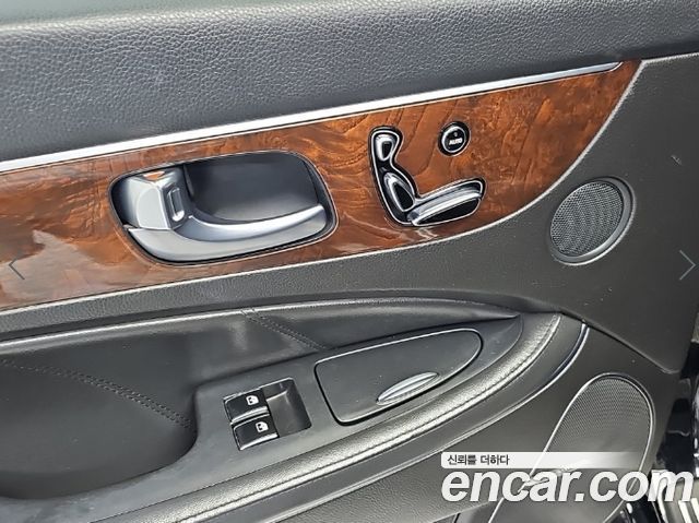Hyundai Equus 2015 — photo 14