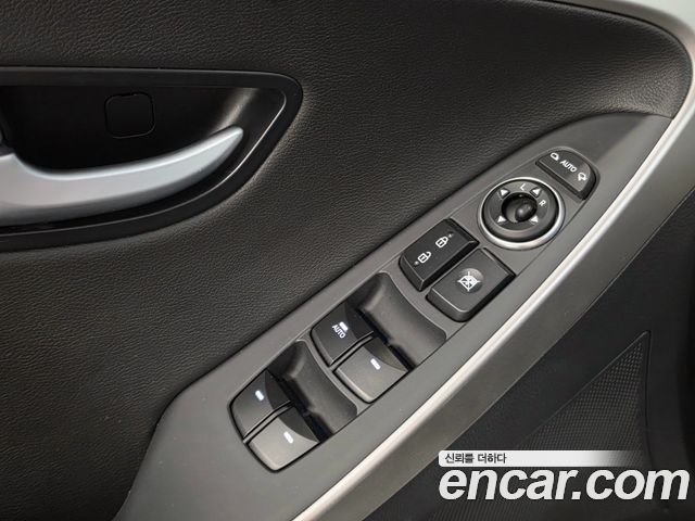 Hyundai i30 2015 — photo 15