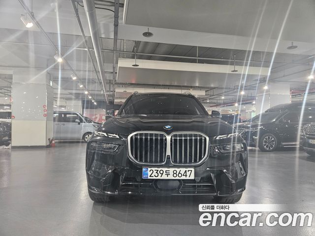 BMW X7 2025 — photo 1