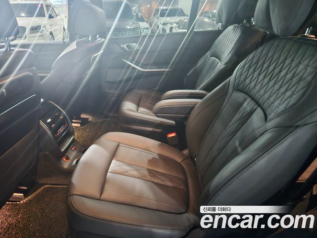 BMW X7 2025 — photo 8