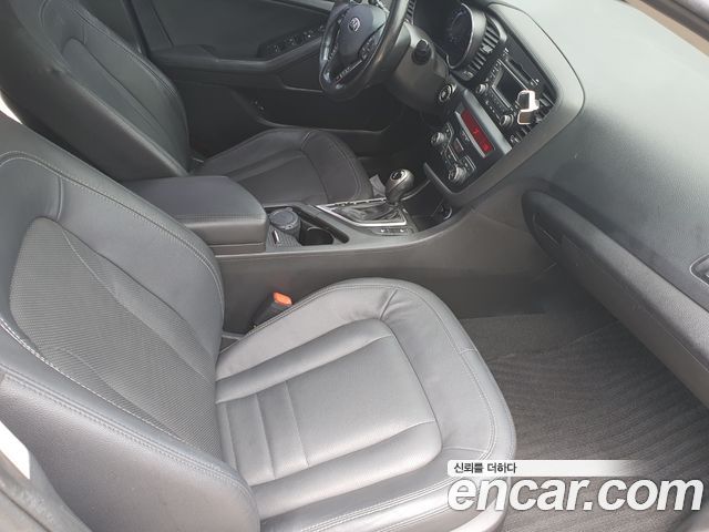 Kia K5 2013 — photo 11
