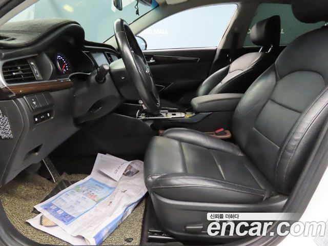 Kia K7 2018 — photo 10