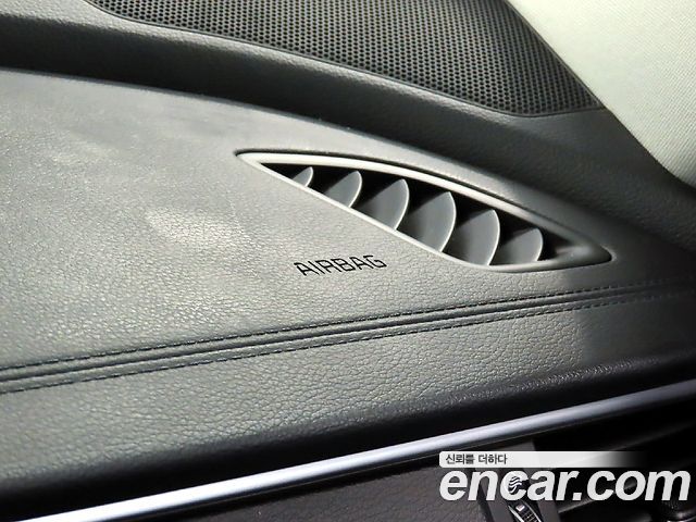 Kia K7 2018 — photo 15
