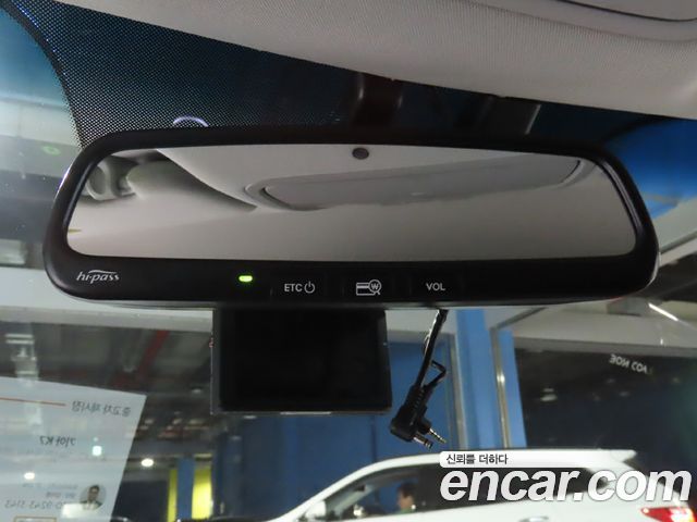 Kia K7 2018 — photo 16