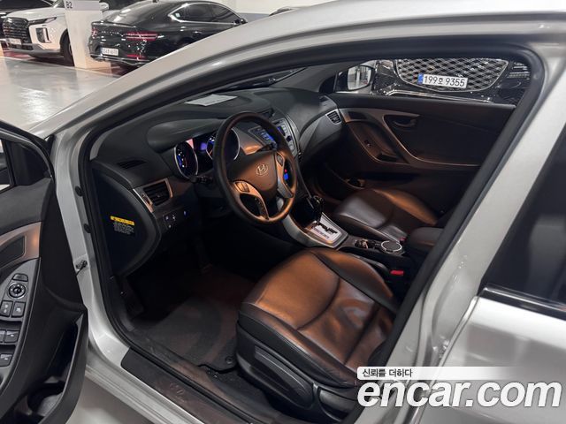 Hyundai AVANTE 2014 — photo 7