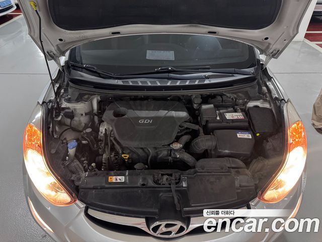 Hyundai AVANTE 2014 — photo 15