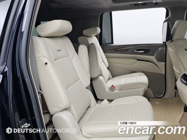 Cadillac Escalade 2021 — photo 12