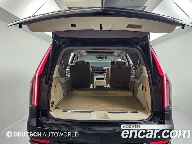 Cadillac Escalade 2021 — photo 19