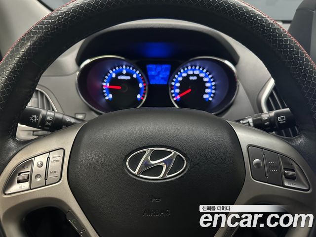 Hyundai Tucson 2013 — photo 8