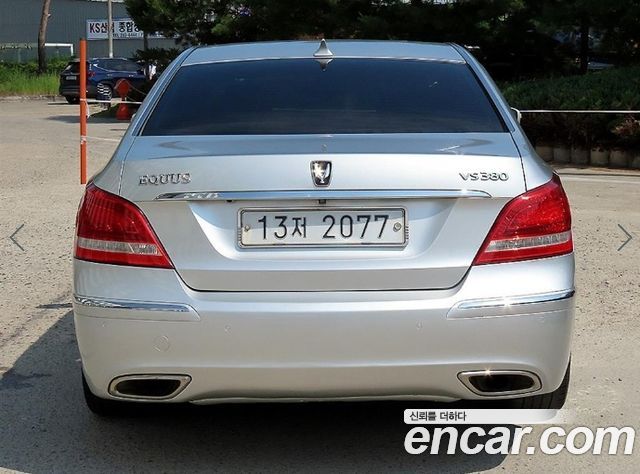 Hyundai Equus 2010 — photo 4