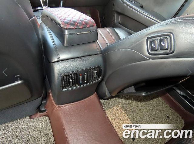 Hyundai Equus 2010 — photo 18