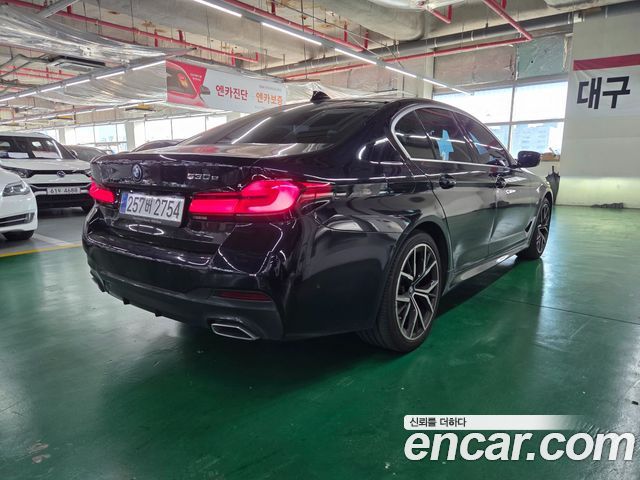 BMW 5-Series 2023 — photo 3