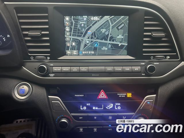 Hyundai AVANTE 2016 — photo 9