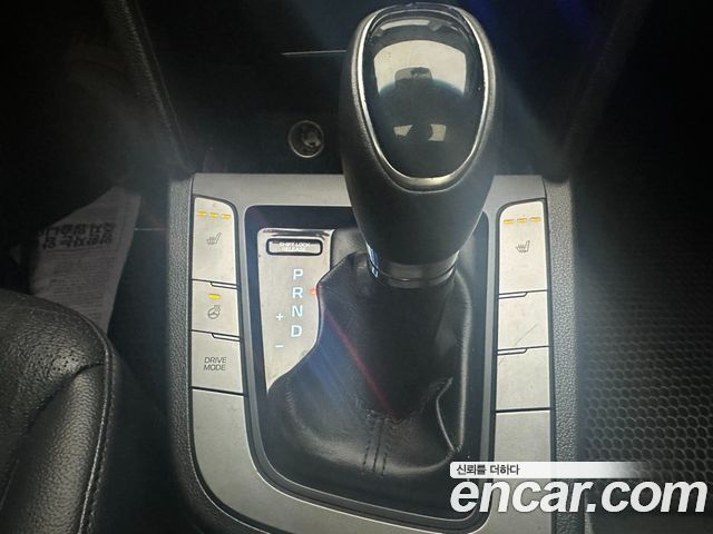 Hyundai AVANTE 2016 — photo 11
