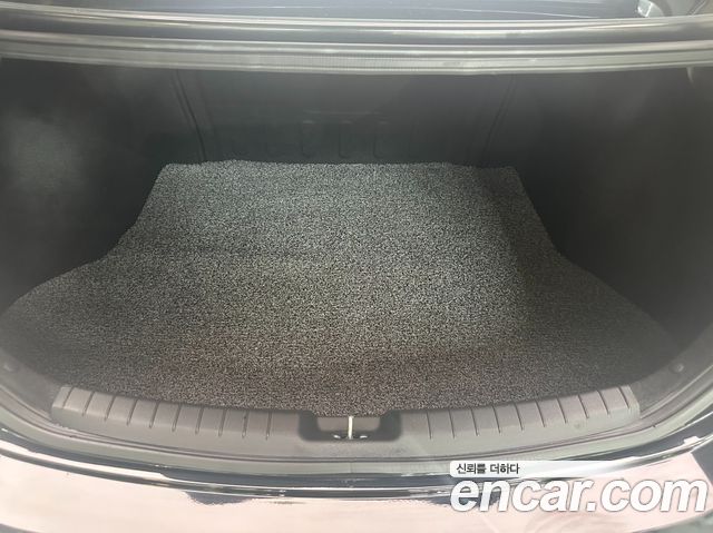 Hyundai AVANTE 2016 — photo 18
