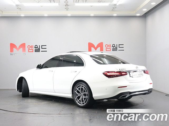 Mercedes-Benz E-Class 2021 — photo 4