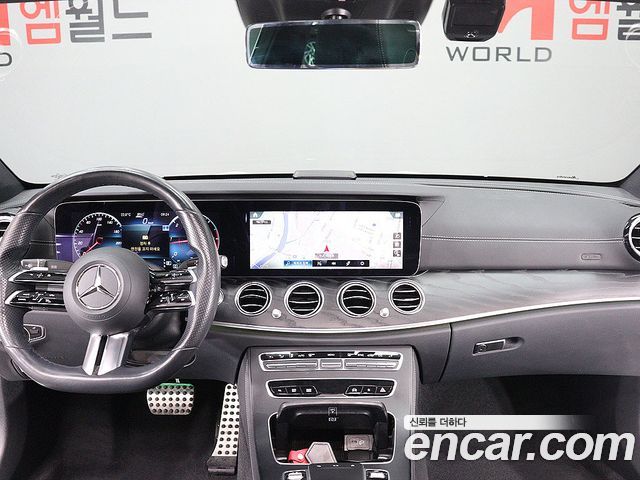 Mercedes-Benz E-Class 2021 — photo 7