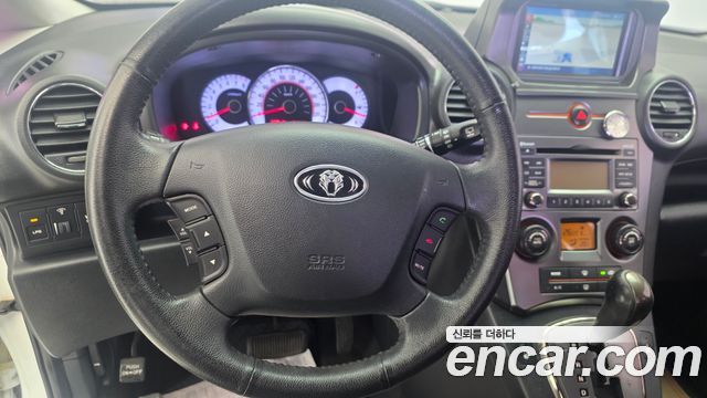 Kia Carens 2011 — photo 11
