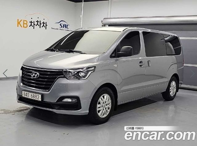 Hyundai Starex 2021 — photo 1