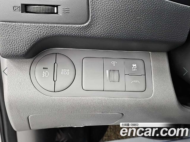 Hyundai Starex 2021 — photo 16