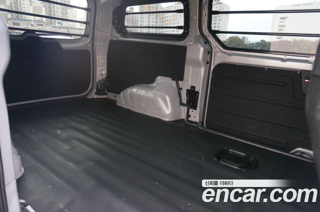 Hyundai Starex 2021 — photo 7