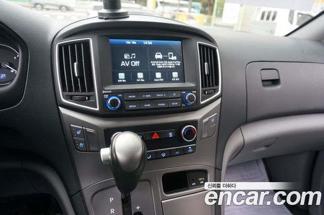 Hyundai Starex 2021 — photo 10