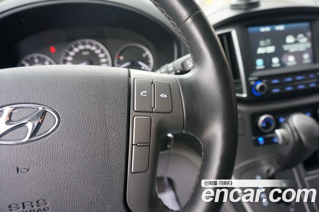 Hyundai Starex 2021 — photo 15