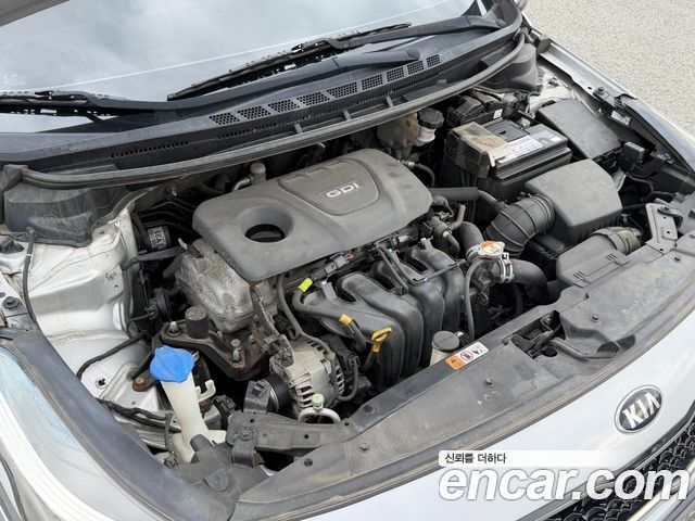 Kia K3 2016 — photo 19