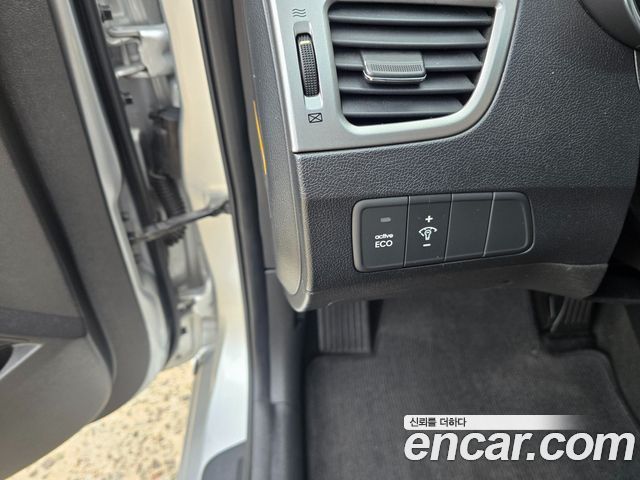 Hyundai AVANTE 2012 — photo 14