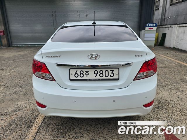 Hyundai Accent 2015 — photo 4